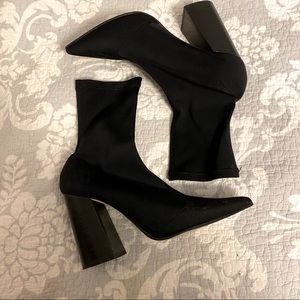 Steve Madden Pointed Toe Heeled Booties